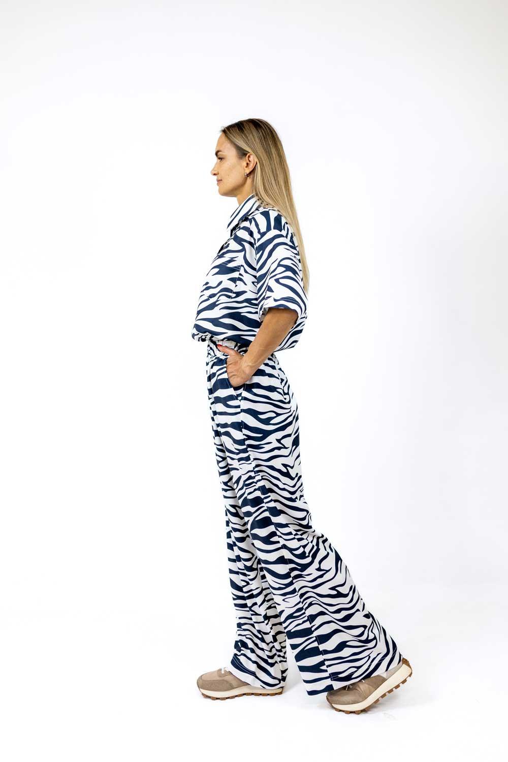 Жіночій літній костюм 