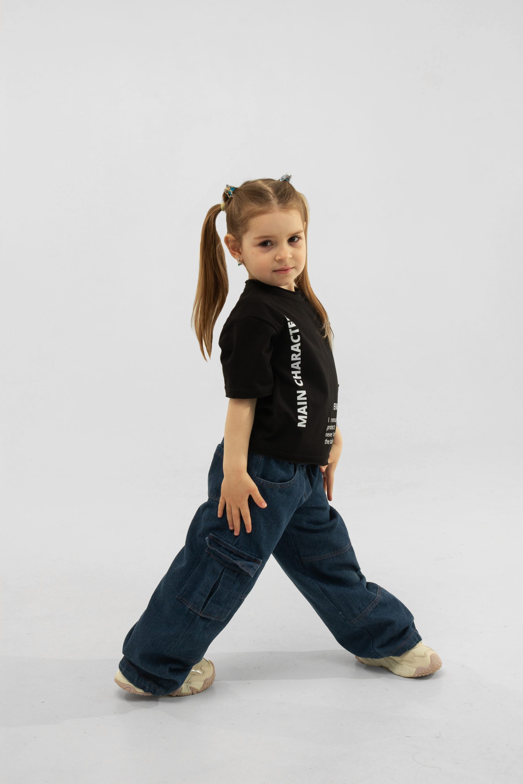 Girls' black oversized printed t-shirt