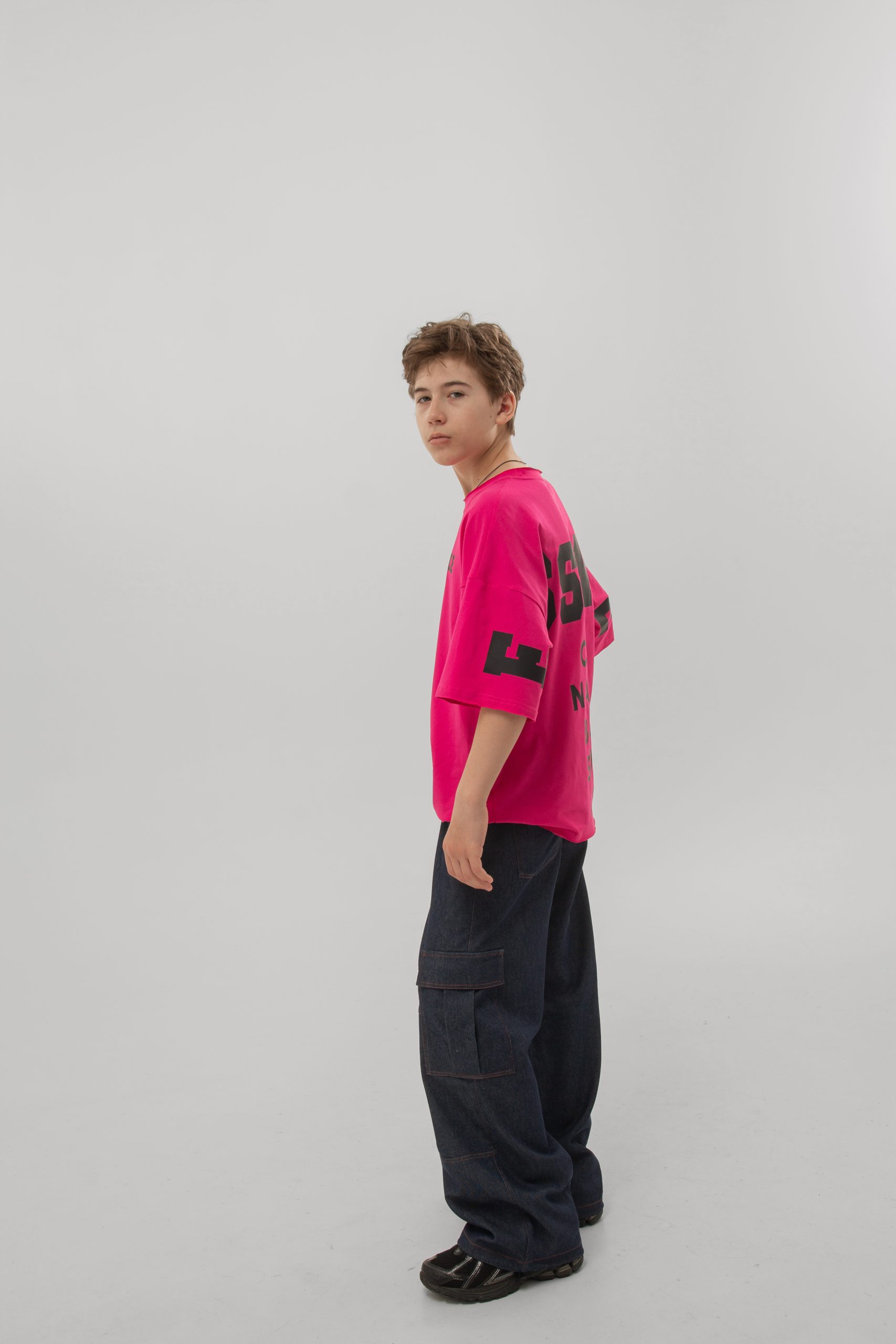 Футболка для хлопчиків з принтом малинова oversized